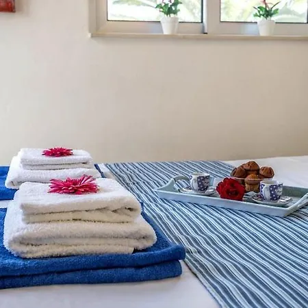 Villa Sorelle *